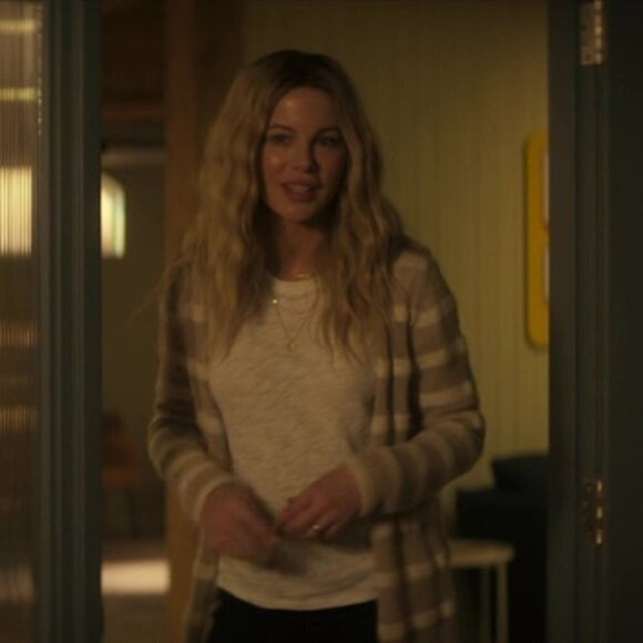 🎥 Guilty Party TV Show THE ELDER STATESMAN Cashmere Cardigan - Picture 3 of 11